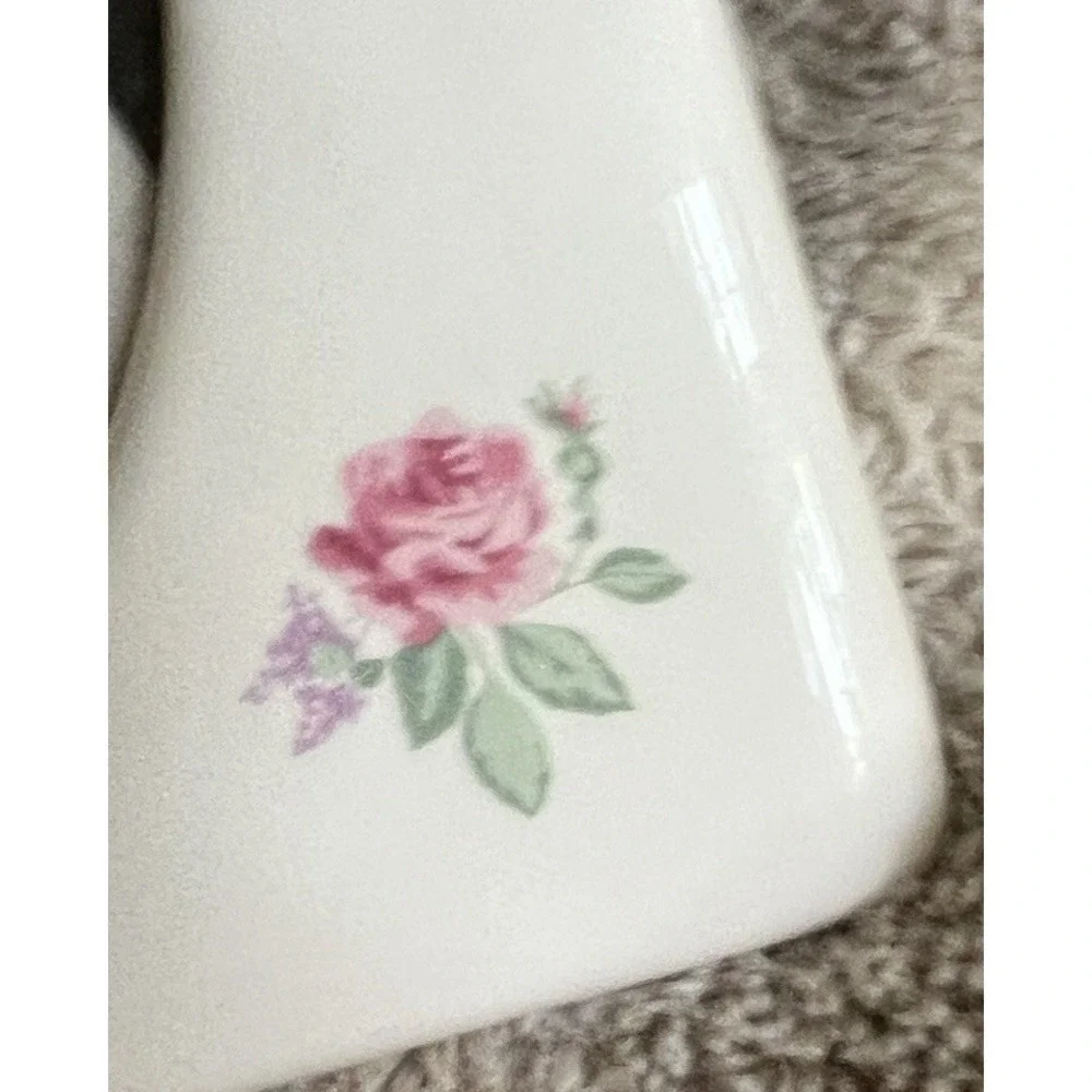 Vintage Hallmark Picture Frame Ceramic Oval Beige Floral Photo  5x7